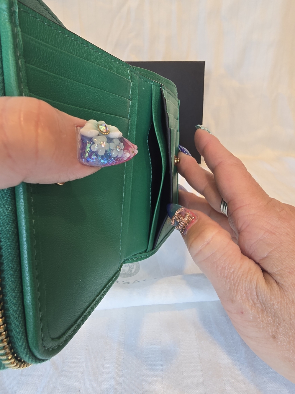 Versace Green Lamb Skin Quilted Leather Zip Wallet with Gold Medusa - Picture 10 of 14